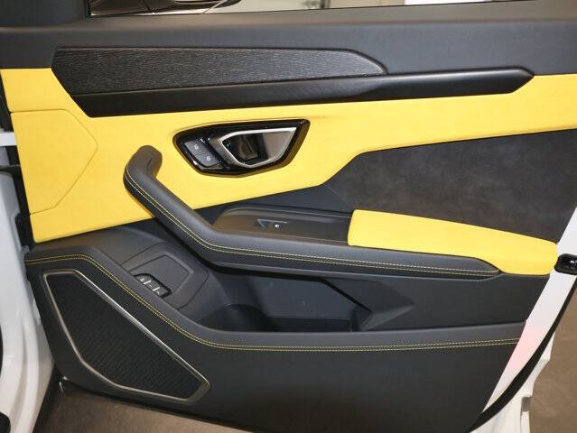 2022 Lamborghini Urus