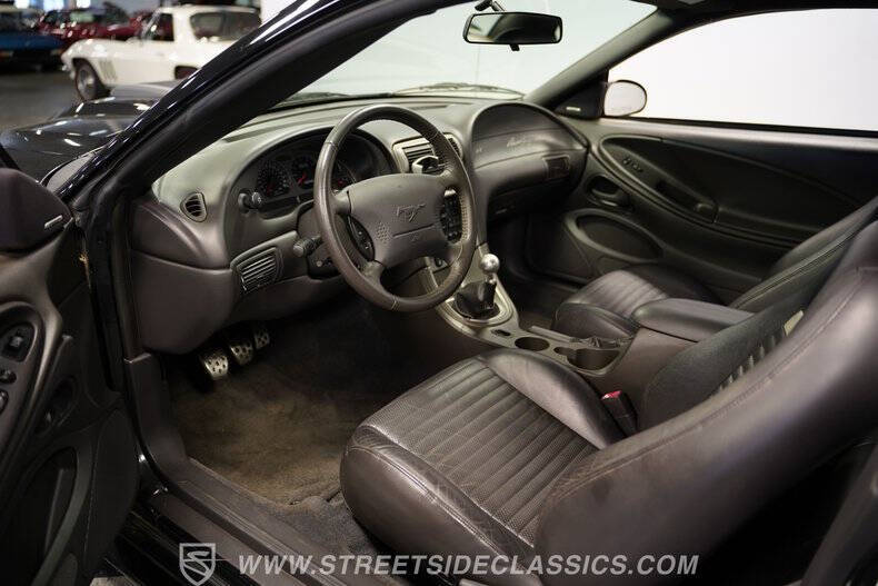2003 Ford Mustang Mach 1 Premium