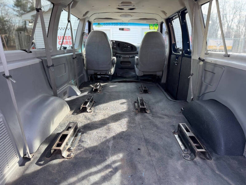 2008 Ford E-Series E-350 SD XLT