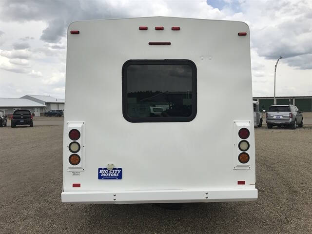 2012 Ford E-Series E-450 SD