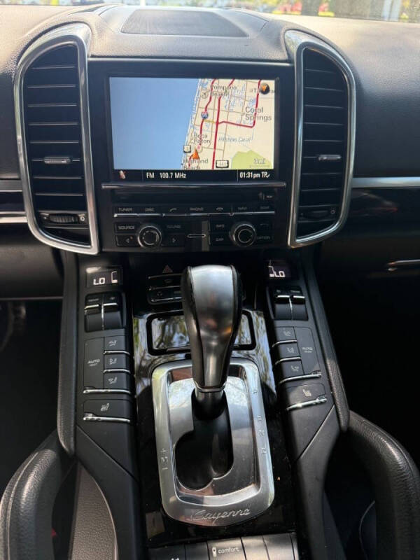 2011 Porsche Cayenne S