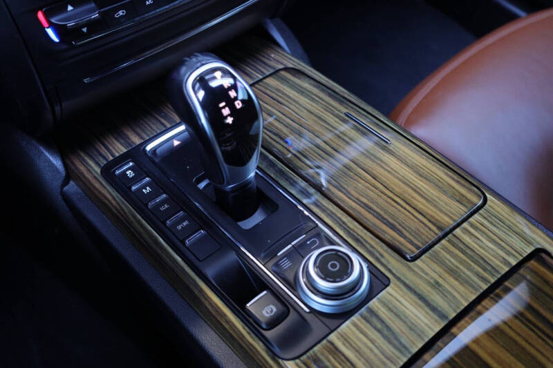 2017 Maserati Ghibli