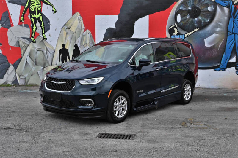 2021 Chrysler Pacifica Touring L