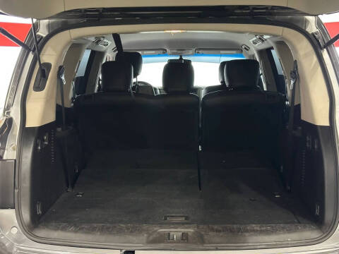 2017 Nissan Armada