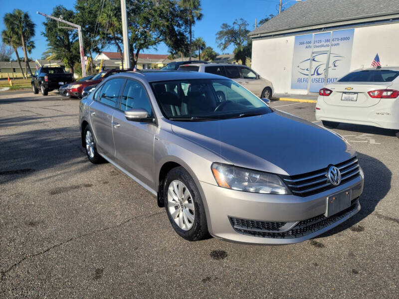 2014 Volkswagen Passat S photo 2