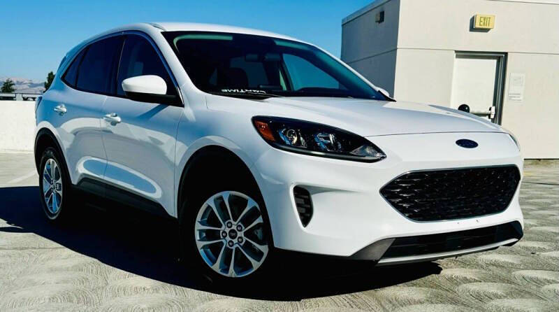 2020 Ford Escape SE