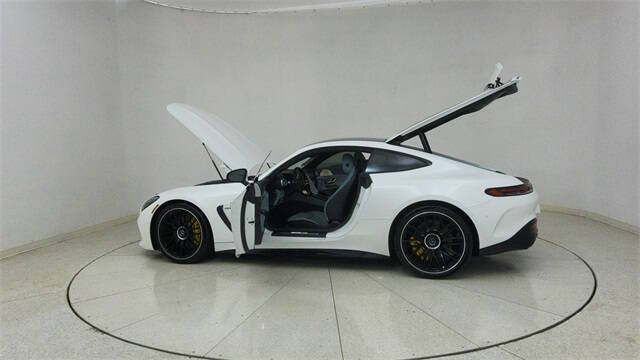 2025 Mercedes-Benz AMG GT 55