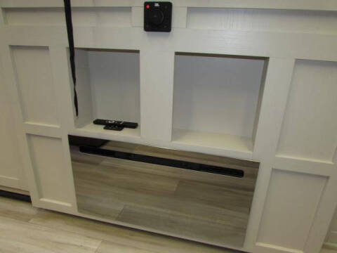 2025 Forest River F320 VIEW