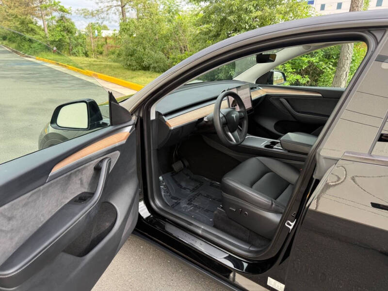 2025 Tesla Model Y Long Range