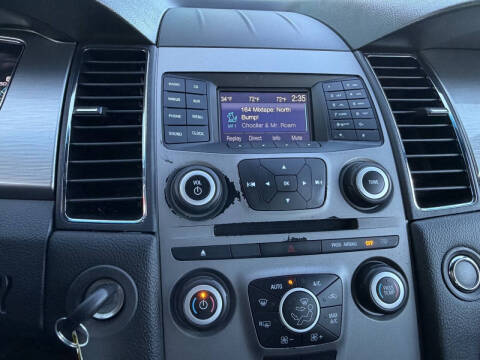 2018 Ford Taurus SEL