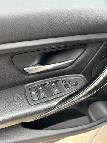 2015 BMW 3 Series 328i