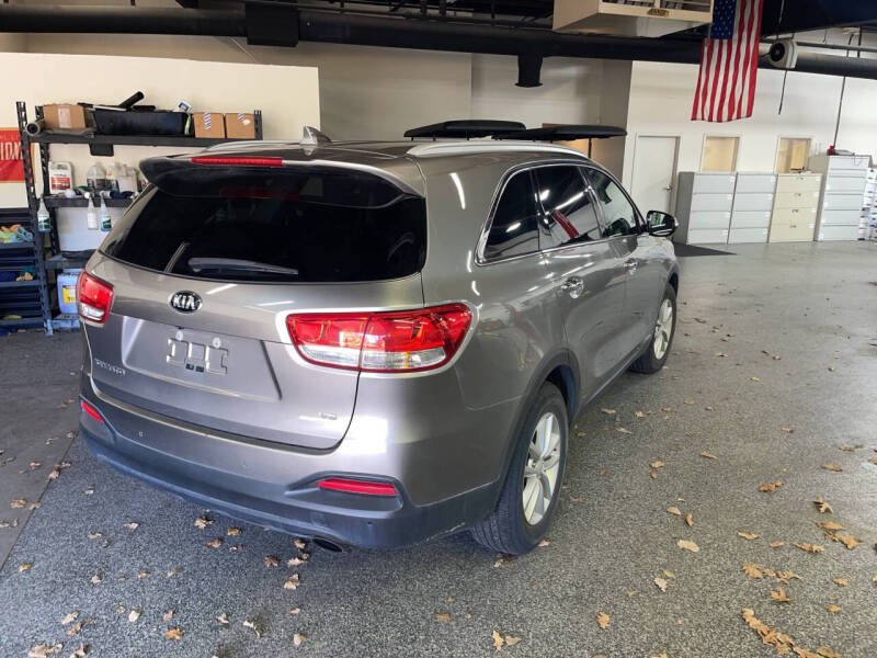 2016 Kia Sorento LX V6