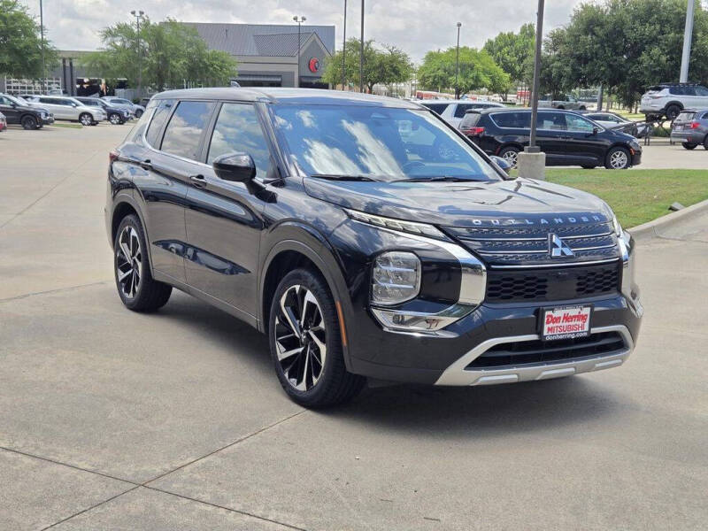 2024 Mitsubishi Outlander SE Black Edition