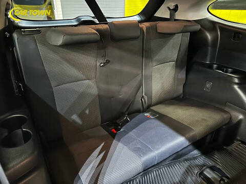 2020 Toyota Highlander LE