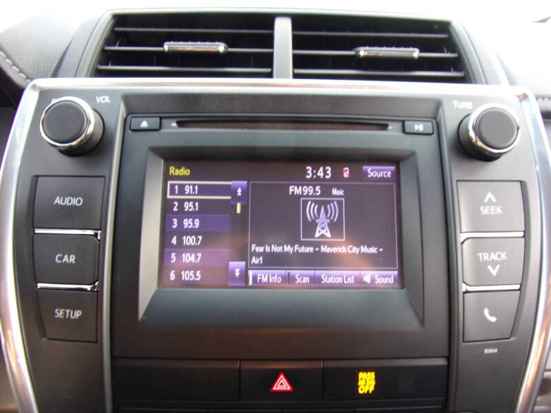 2017 Toyota Camry LE