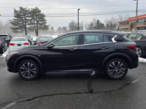 2017 Infiniti QX30