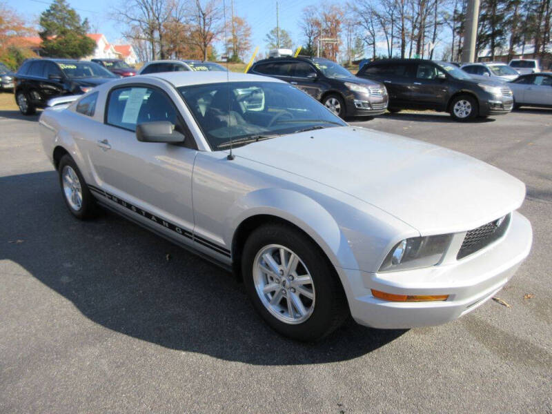 2006 Ford Mustang null photo 3