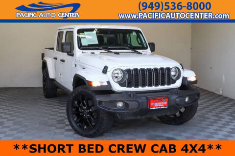 2025 Jeep Gladiator NightHawk