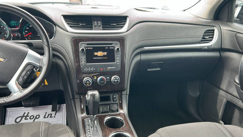 2017 Chevrolet Traverse LT