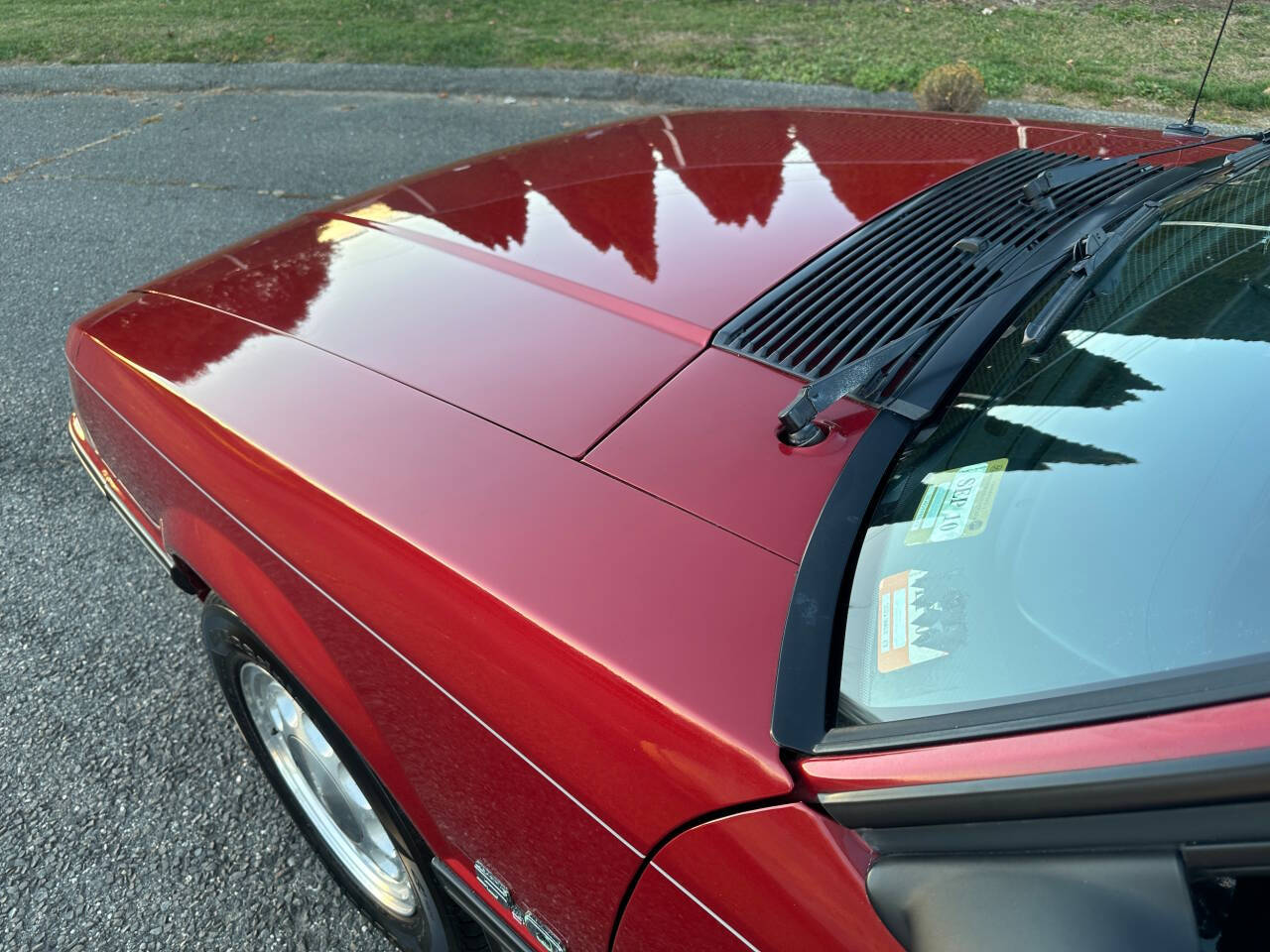 1990 Ford Mustang 17