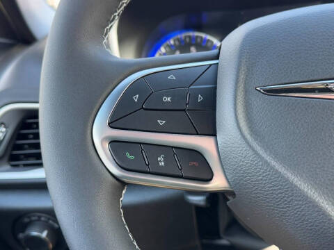 2026 Chrysler Voyager LX