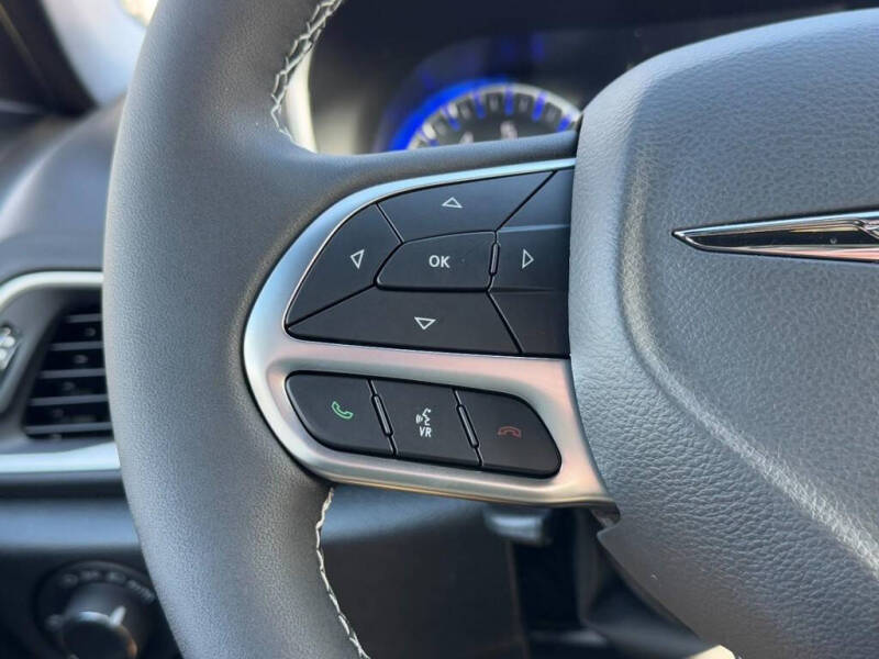 2026 Chrysler Voyager LX