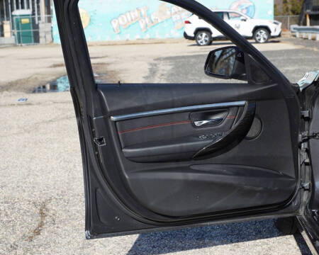 2018 BMW 3 Series 330i xDrive