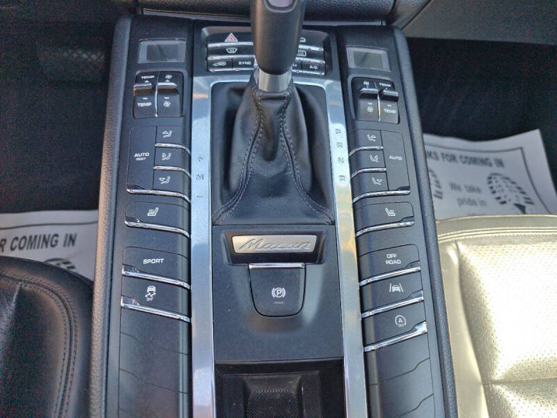 2017 Porsche Macan S