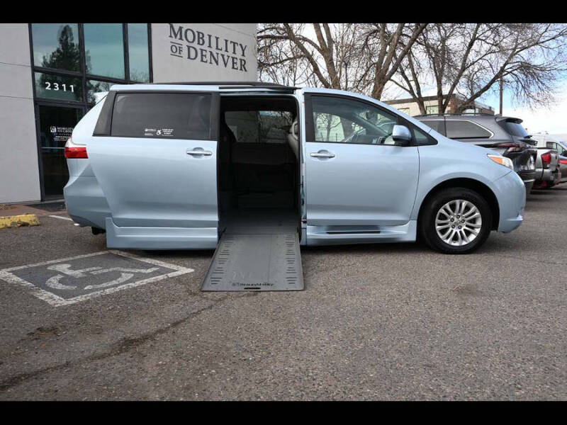 2015 Toyota Sienna