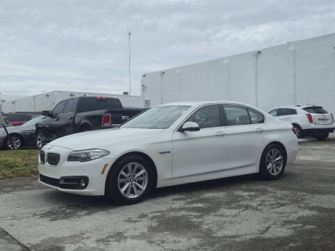 2015 BMW 5 Series 528i