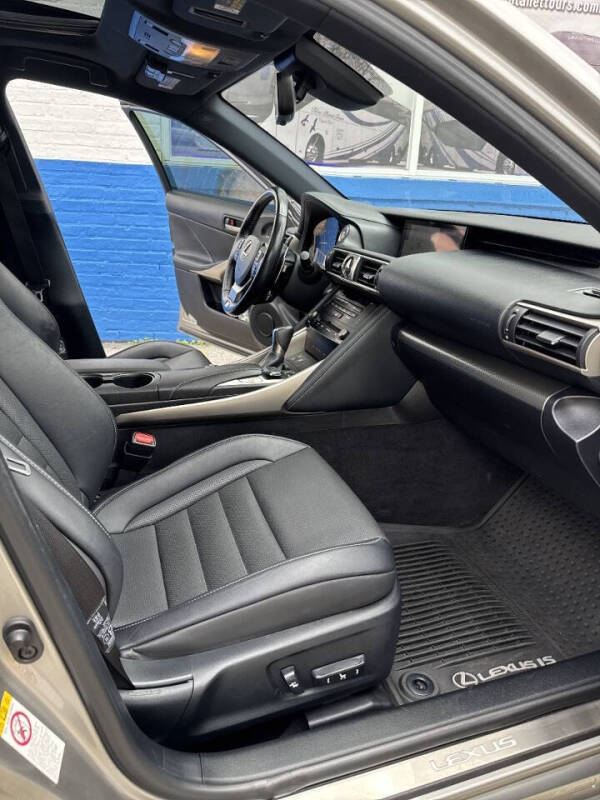 2017 Lexus IS 350