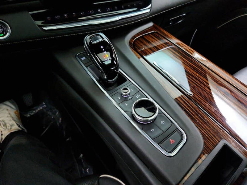 2022 Cadillac Escalade Premium Luxury