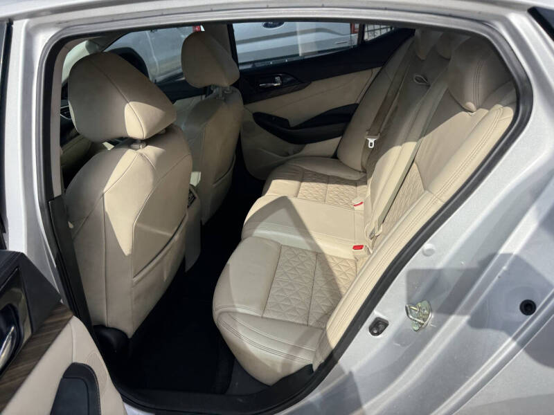 2016 Nissan Maxima Platinum