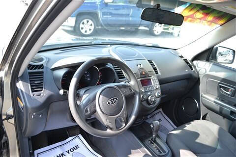 2010 Kia Soul +