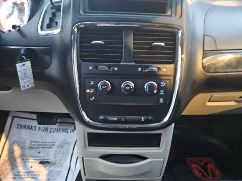2012 RAM C/V