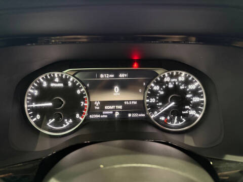 2022 Nissan Pathfinder SV