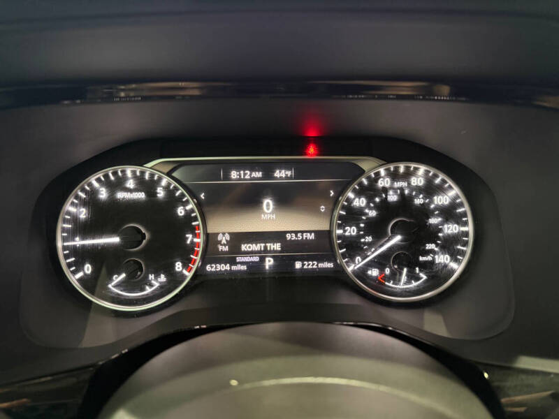 2022 Nissan Pathfinder SV