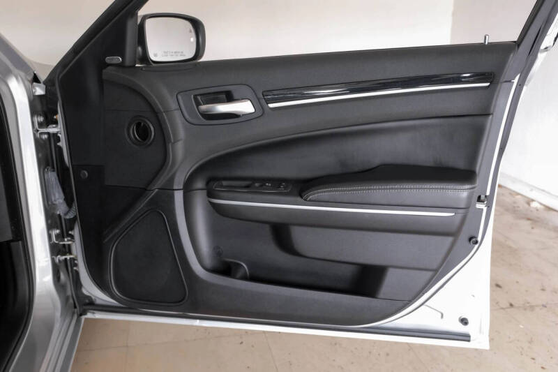 2021 Chrysler 300 S V6