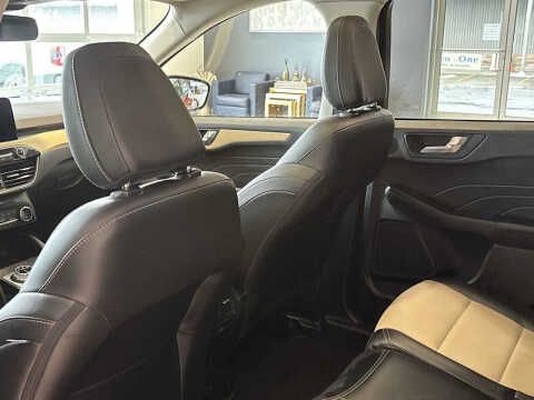 2022 Ford Escape Plug-In Hybrid Titanium