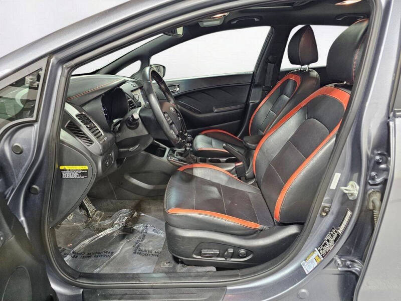 2018 Kia Forte5 SX
