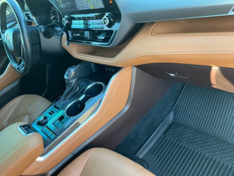 2020 Toyota Highlander Platinum