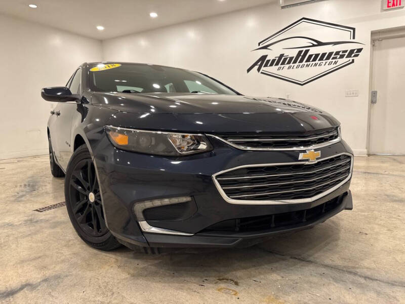 2018 Chevrolet Malibu for sale at Auto House of Bloomington in Bloomington IL