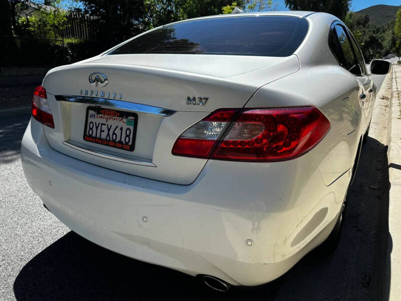 2013 Infiniti M37