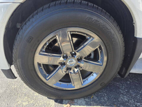 2013 Nissan Armada Platinum