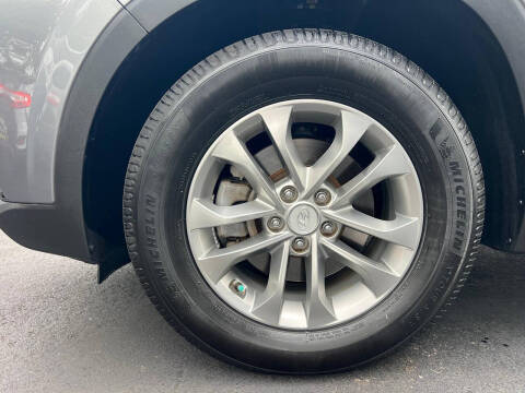 2019 Hyundai Santa Fe SE 2.4L