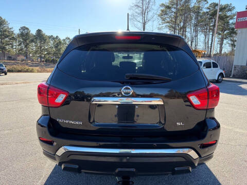 2018 Nissan Pathfinder SL