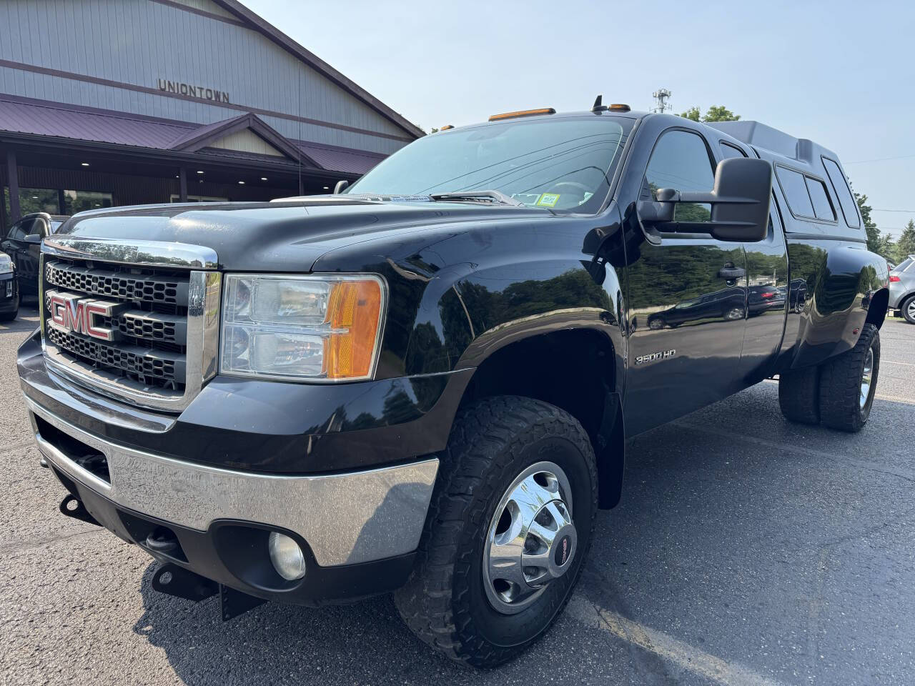 Black 2011 GMC Sierra 3500HD Pickup Truck Four-Wheel Drive 6-Speed Automatic
