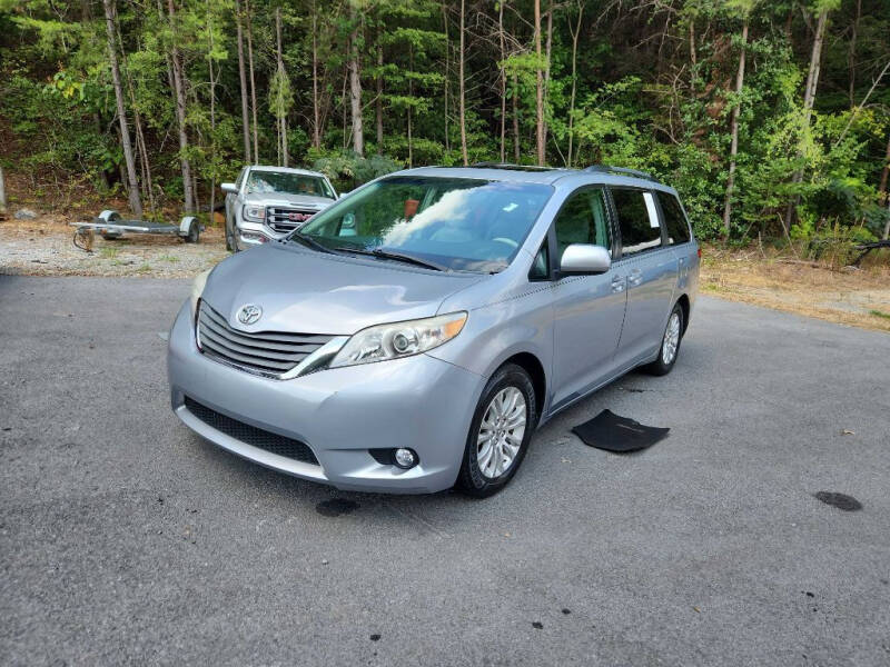 2013 Toyota Sienna for sale at Curtis Lewis Motor Co in Rockmart GA