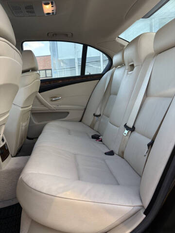 2009 BMW 5 Series 535i