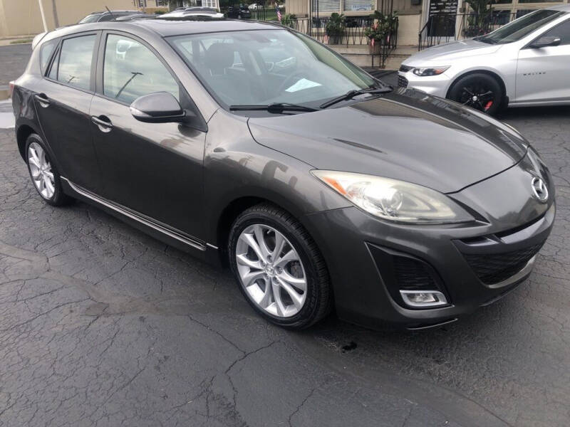 2010 Mazda MAZDA3 for sale at Tradewind Car Co in Muskegon MI